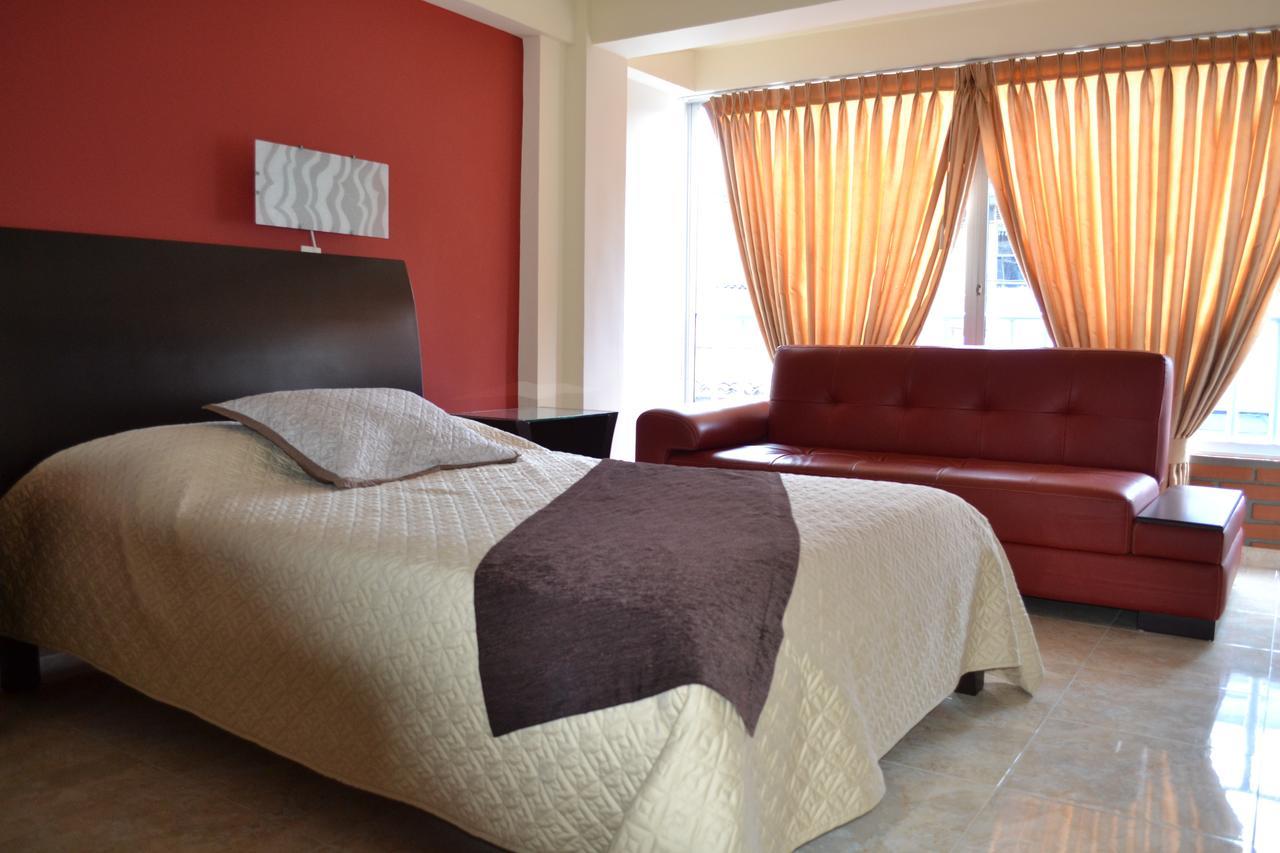 Hotel Victoria Чинчина Экстерьер фото