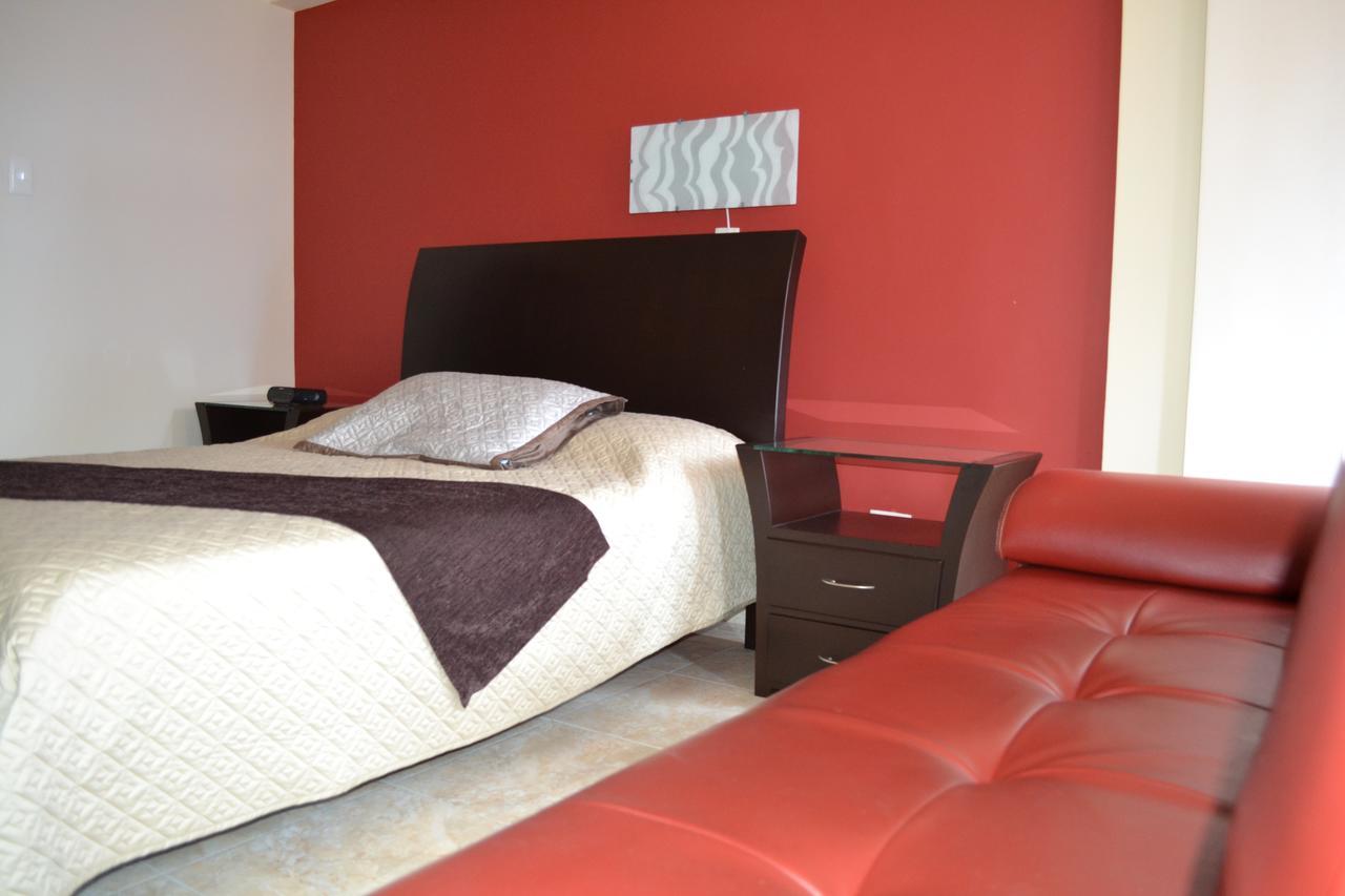 Hotel Victoria Чинчина Экстерьер фото
